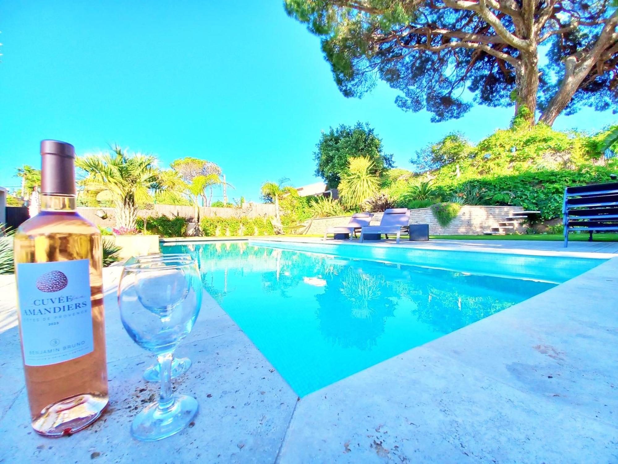 Elegante Villa-piscine-petanque-tout Confort Fréjus