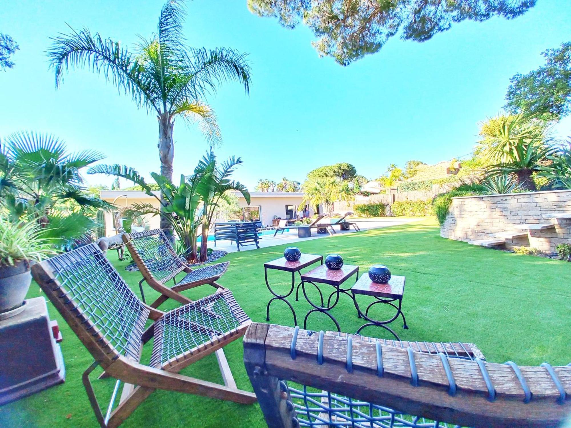 Villa Elegante Villa-piscine-petanque-tout Confort
