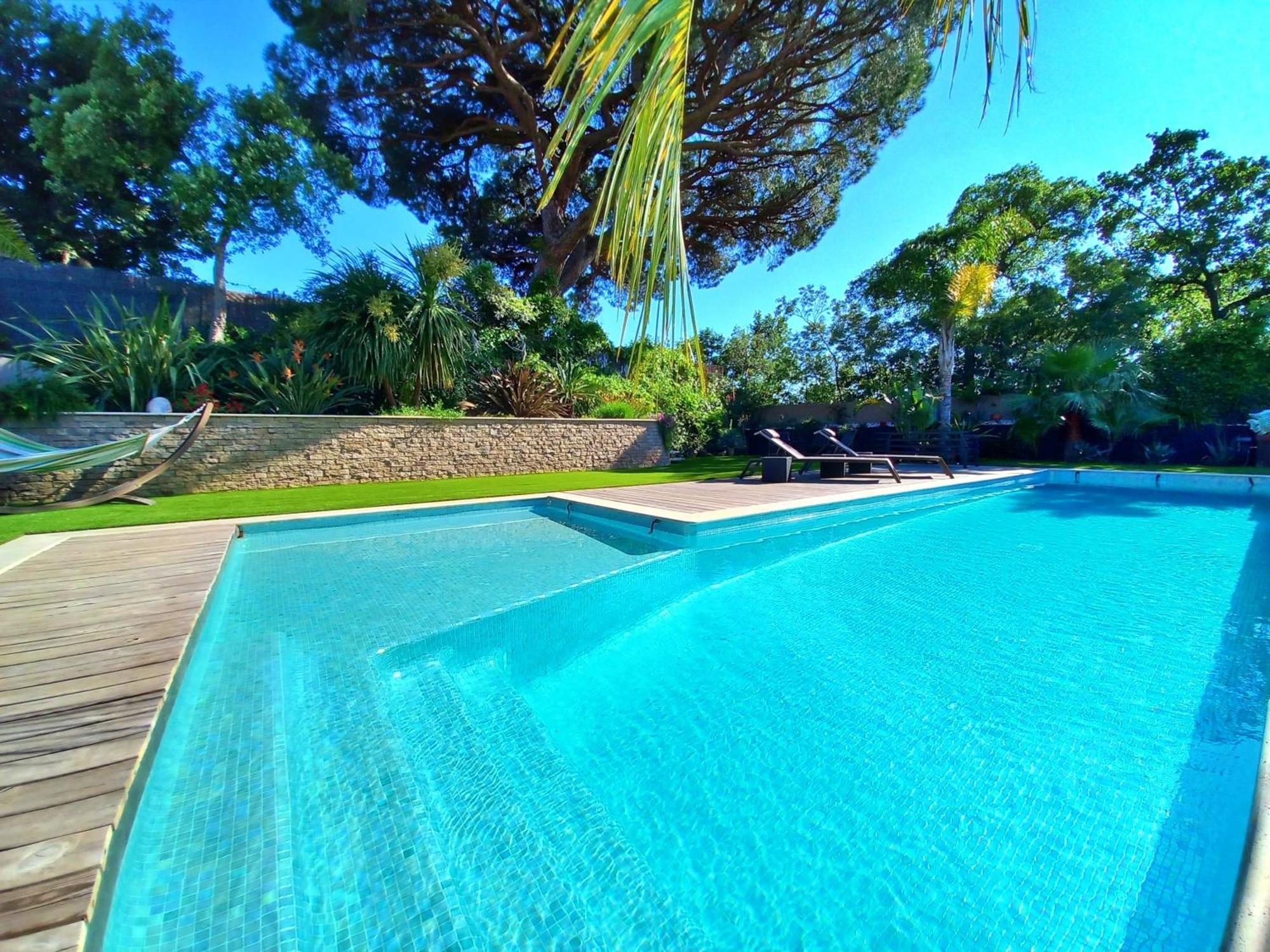 Elegante Villa-piscine-petanque-tout Confort Villa Fréjus